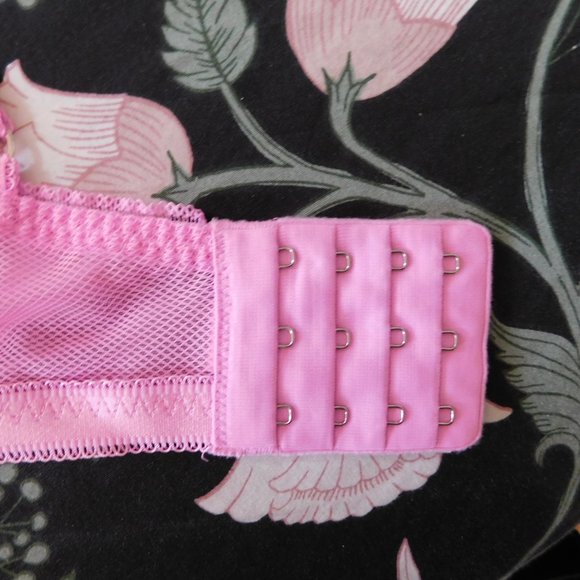 RARE! VICTORIA'S SECRET DREAM ANGEL DEMI BRA - Picture 12 of 16